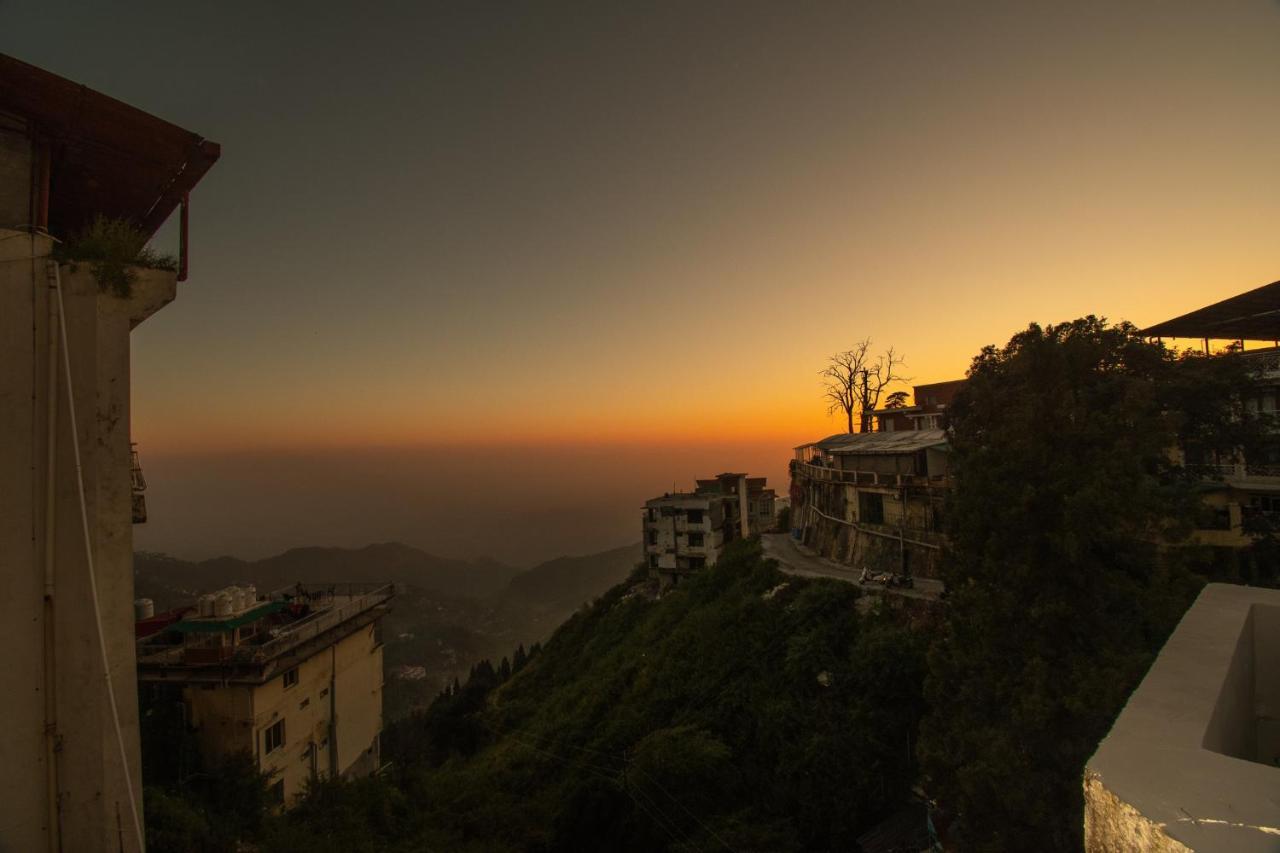 Riversun Hotel Mall Road Mussoorie Exterior foto