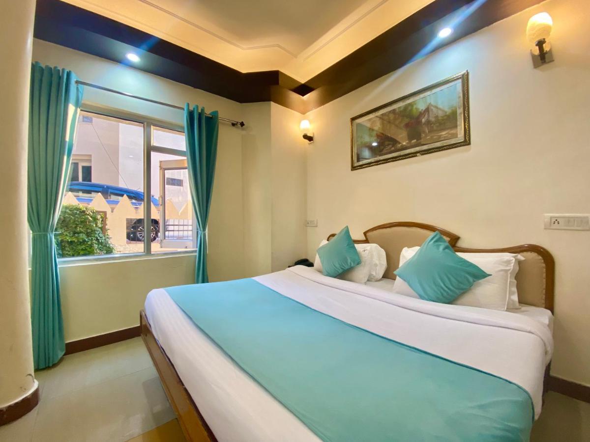 Riversun Hotel Mall Road Mussoorie Exterior foto